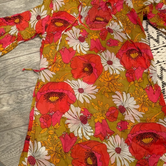 Trina Turk Cover up/dress. *make an offer* - Picture 3 of 4